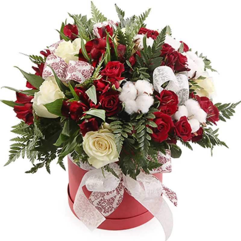 Коробка Новогодняя с белыми розами и хлопком, доставка Луговое (Тюм. Обл.)